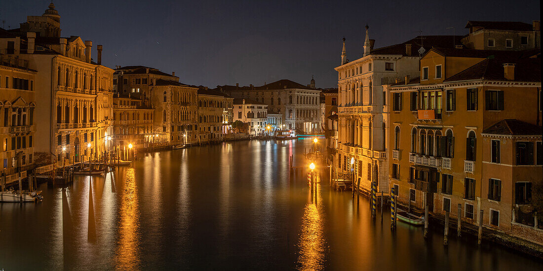  View from the Ponte dell&#39;Accademia on the Grand Canal, Venice, Italy 