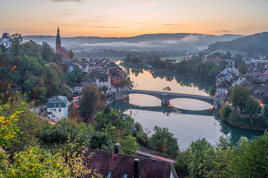  Laufenburg on the Rhine with Laufenbrücke at sunrise, Laufenburg (Baden), High Rhine, Rhine, Black Forest, Baden-Württemberg, Germany 