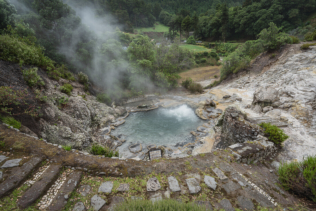 Die heißen Quellen im kleinen Ort Furnas auf Sao Miguel, Azoren