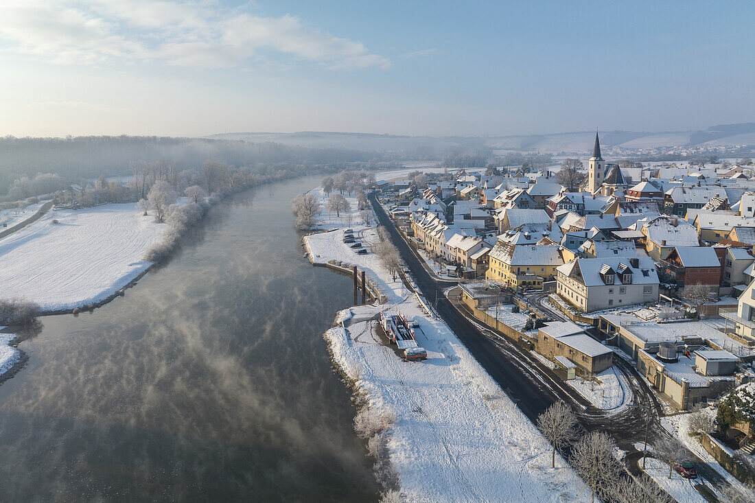  Winter in the Main Valley, Obereisenheim, Eisenheim, Würzburg, Lower Franconia, Franconia, Bavaria, Germany, Europe 