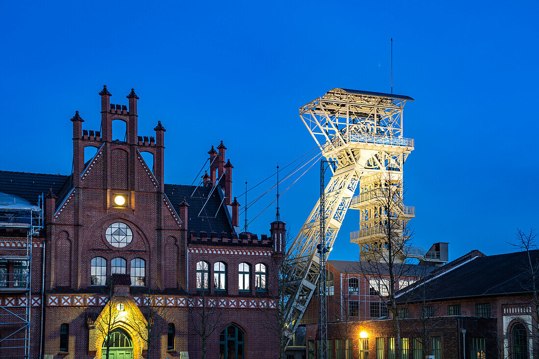  The disused Zeche Zollern hard coal mine and museum in Dortmund at dusk, Ruhr area, North Rhine-Westphalia, Germany, Europe   
