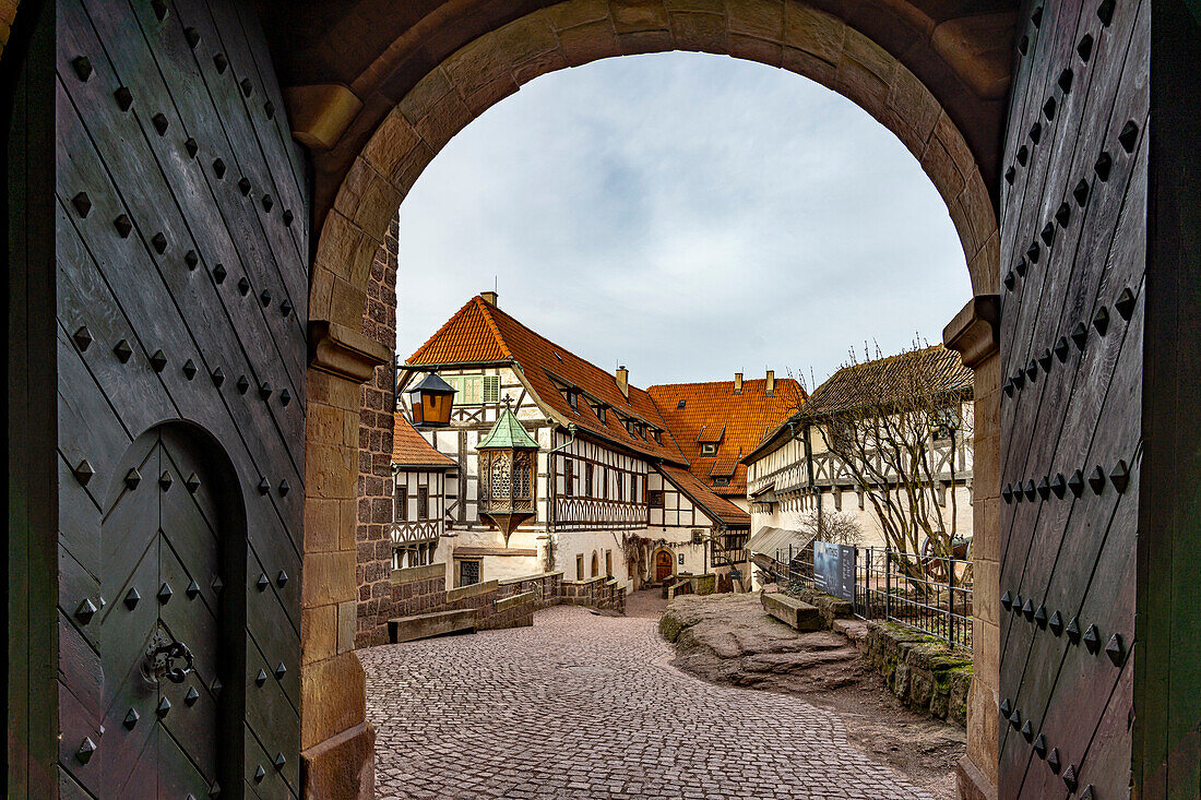 Tor zur Vogtei mit dem Nürnberger Erker, Wartburg, UNESCO Welterbe in Eisenach, Thüringen, Deutschland   