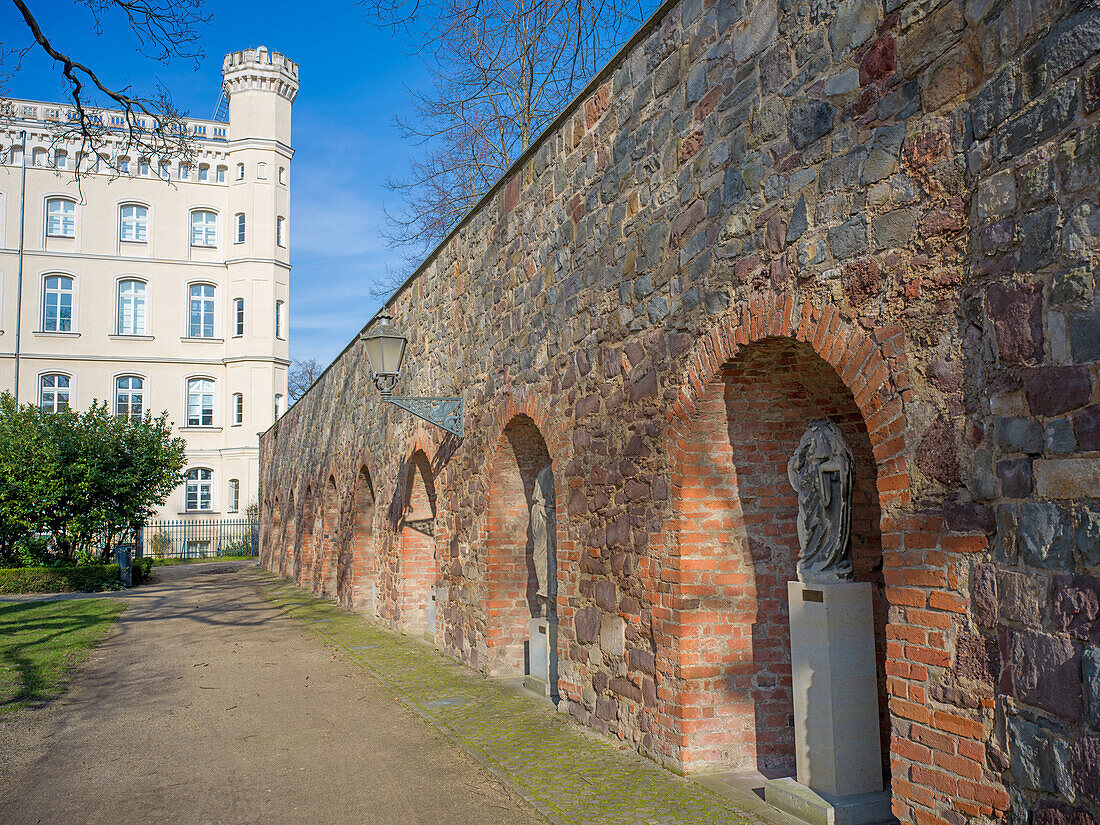  Garden of the Möllenvogtei on Fürstenwall, Magdeburg, Saxony-Anhalt, Germany 