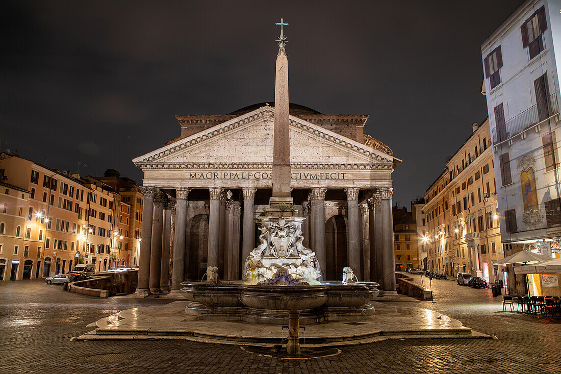 Das Pantheon bei Nacht, Pantheon, Piazza della Rotonda, Langzeitbelichtung, Rom, Latium, Italien