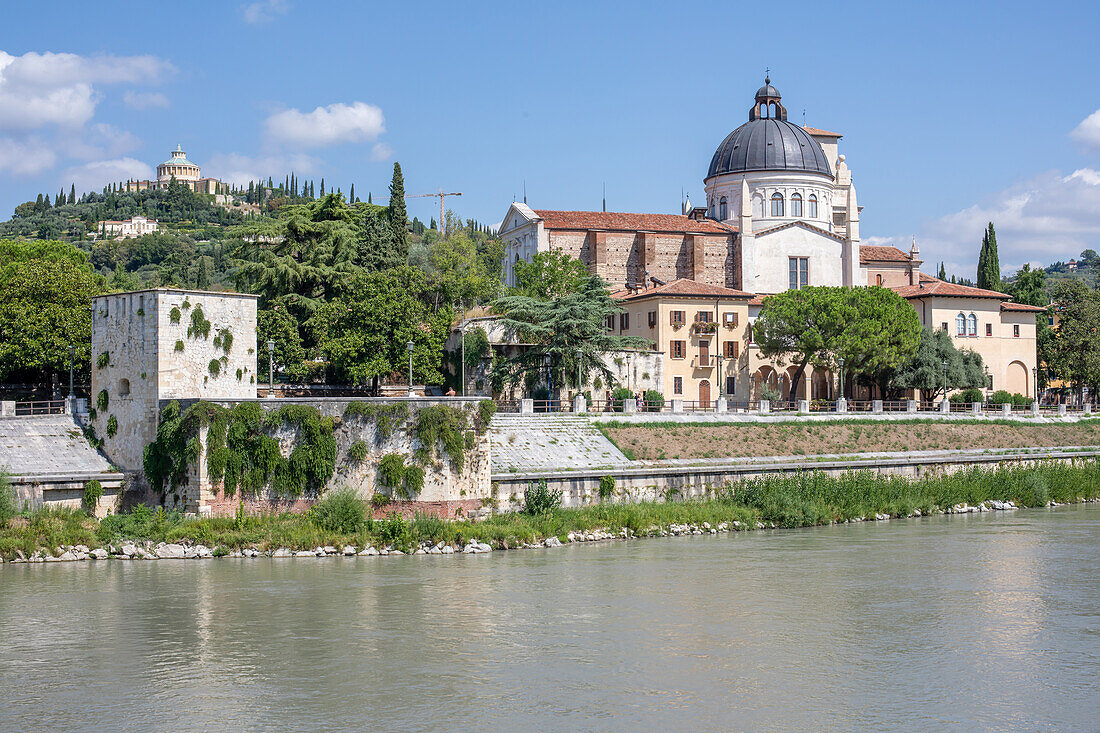  View over the Adige to the Parrocchia di San Giorgio in Braida and Santuario della Madonna di Lourdes, Verona, Veneto, Italy 