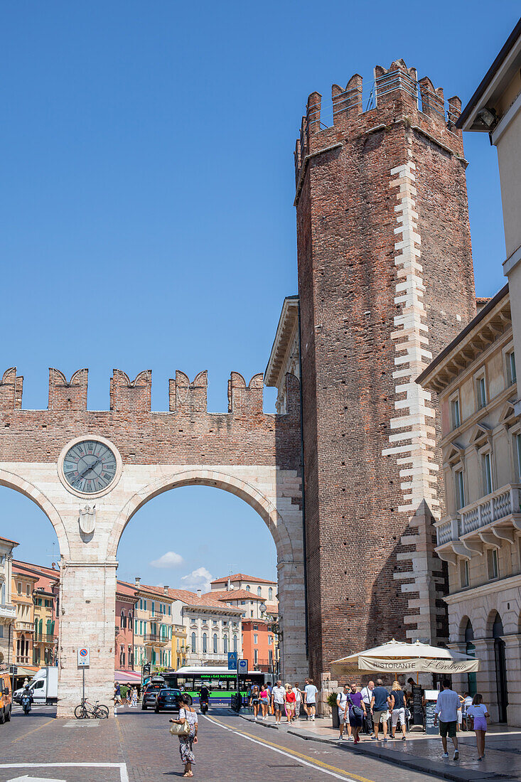 Portoni della Bra, Stadtmauer, Verona, Venetien, Italien