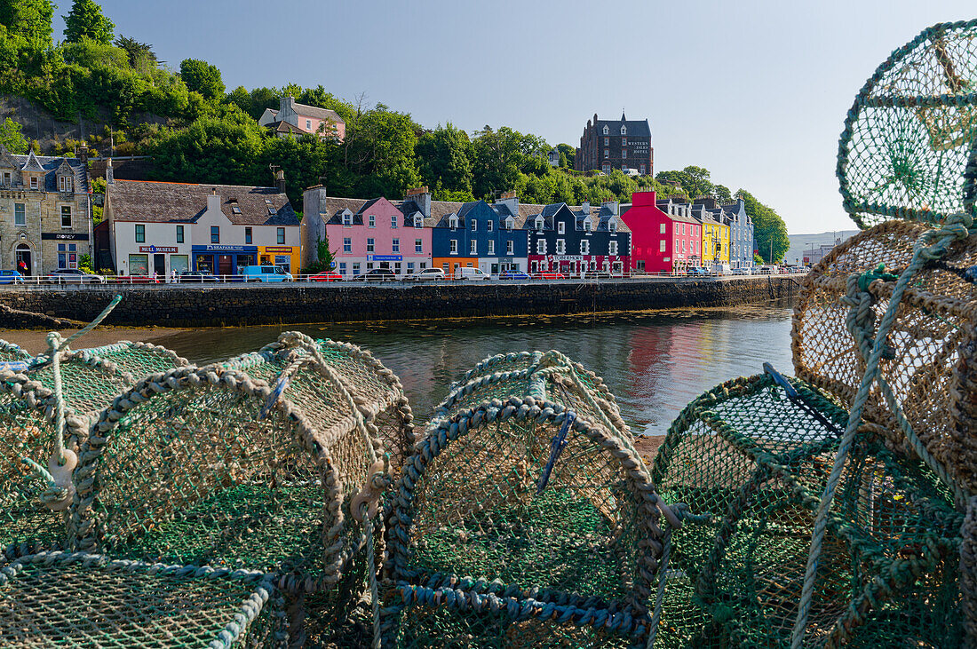  Great Britain, Scotland, Isle of Mull with the capital Tobermory 