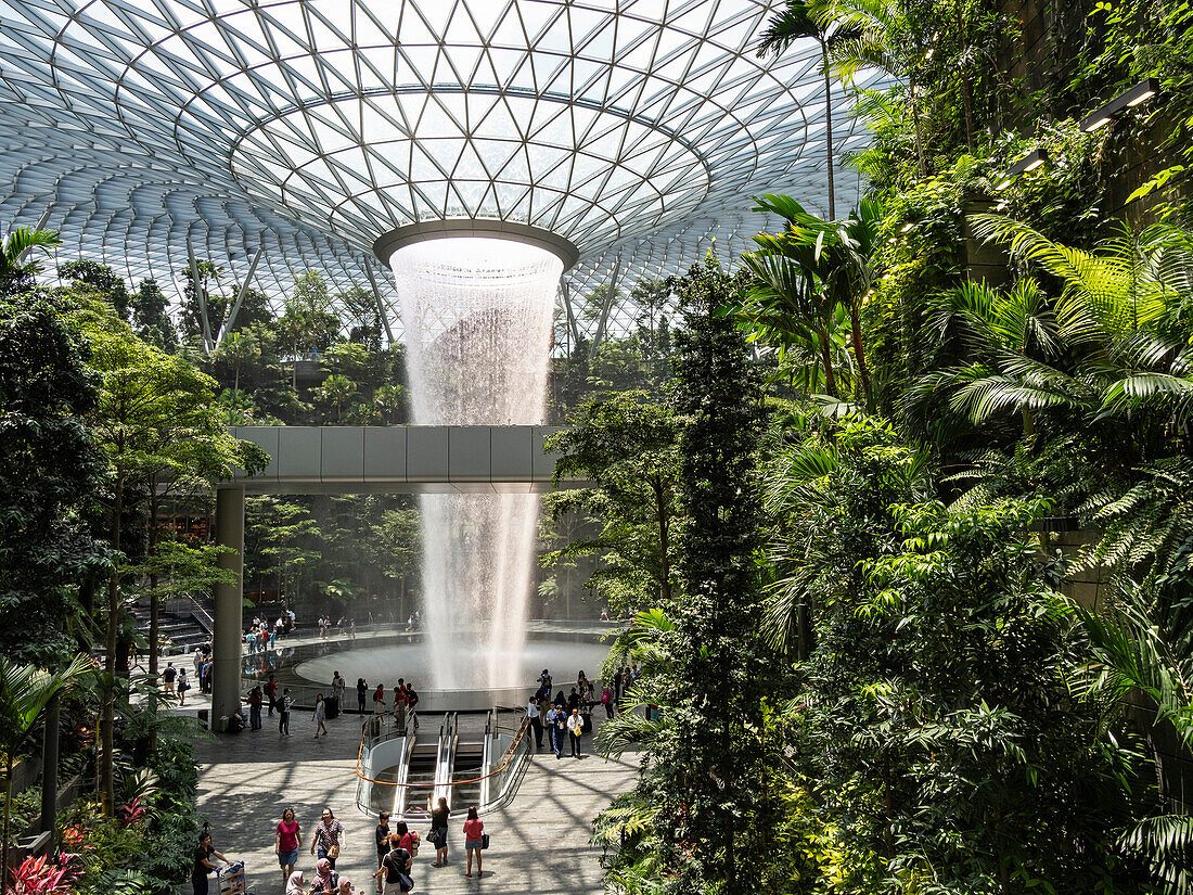 Jewel Changi Airport Wasserfall, Internationaler Flughafen, Singapur, Republik Singapur, Südostasien