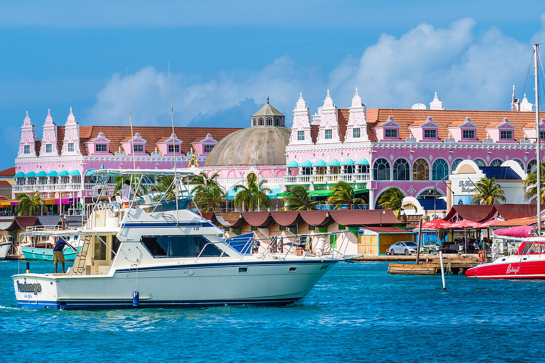 Hafen mit Royal Plaza Mall, Oranjestad, Aruba, Niederlande, Kleine Antillen