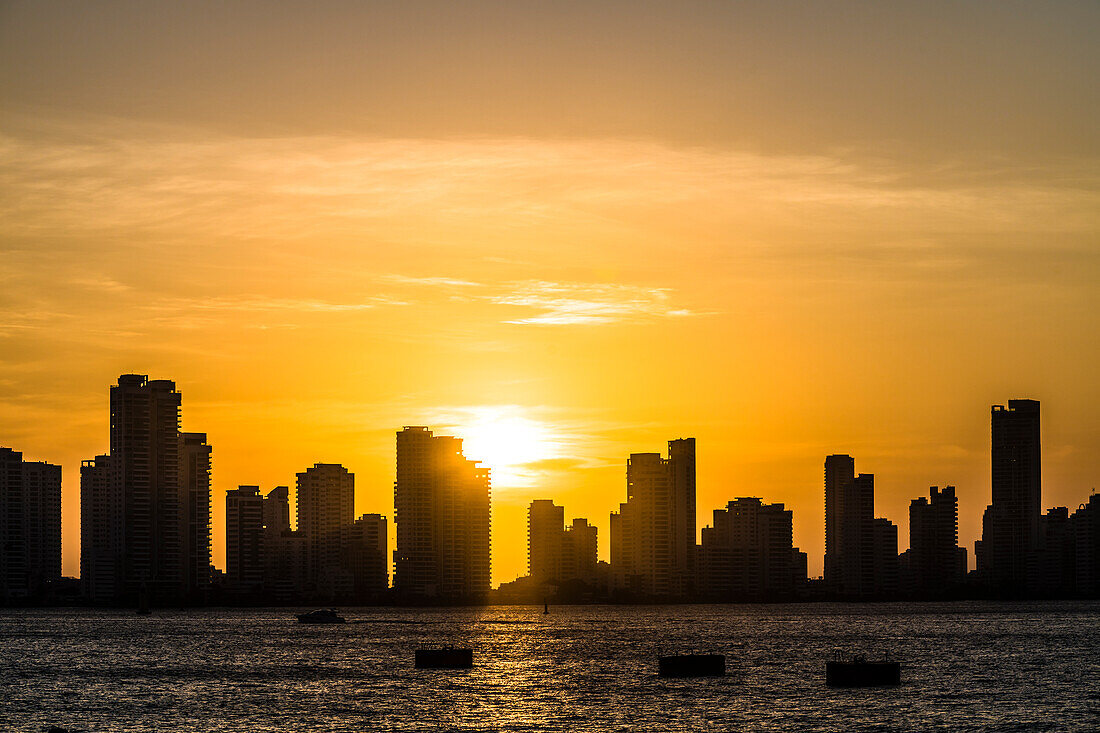 Sonnenuntergang, Skyline, Cartagena, Kolumbien, Amerika