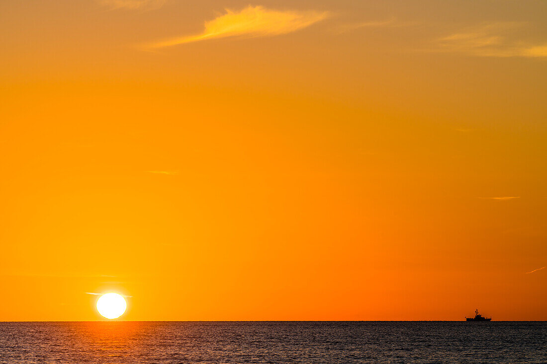  Coastal ship, sunset, beach, Fort Myers Beach, Florida, USA 