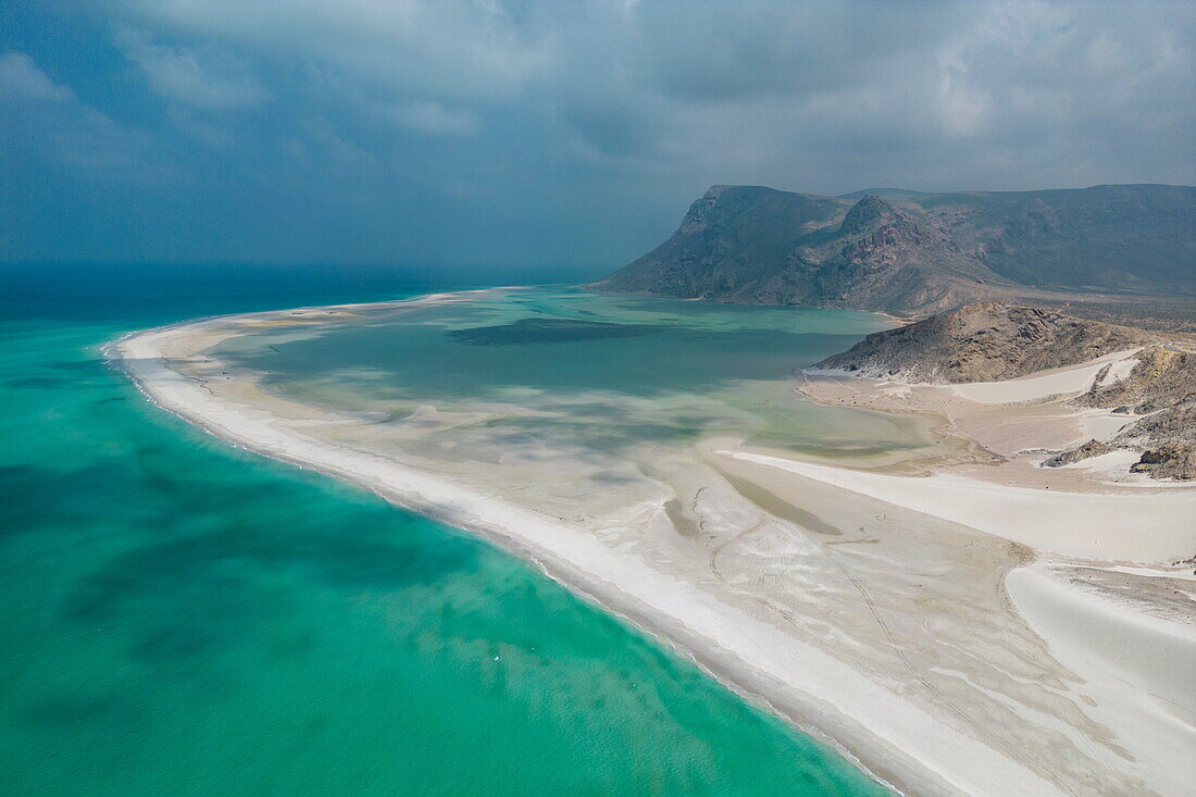 Luftaufnahmen vom Strand Qalansiyah Beach, Qalansiyah, Insel Sokotra, Jemen, Naher Osten