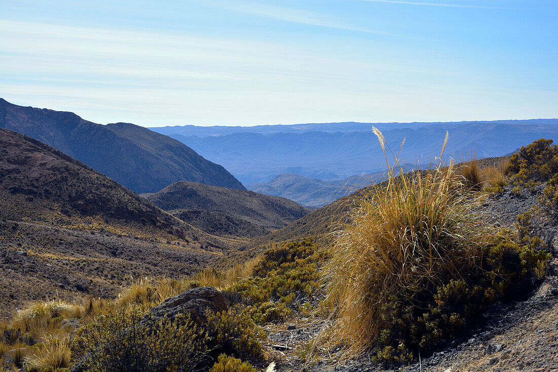  Chile; northern Chile; Arica y Parinacota Region; near Putre; Mountain landscape near the Jurasi thermal baths 