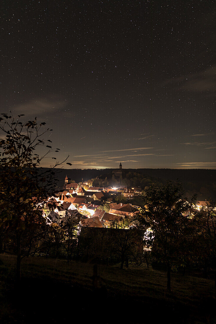  Starry sky over Virnsberg, Flachslanden, Ansbach, Middle Franconia, Franconia, Bavaria, Germany, Europe 