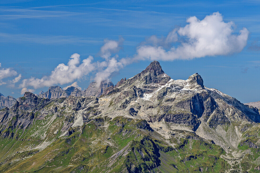 Blick auf Ortstock und Kärpf, von der Segnesscharte, Tektonikarena Sardona, Glarner Hauptüberschiebung, UNESCO Weltnaturerbe Glarner Alpen, Glarner Alpen, Graubünden, Schweiz 