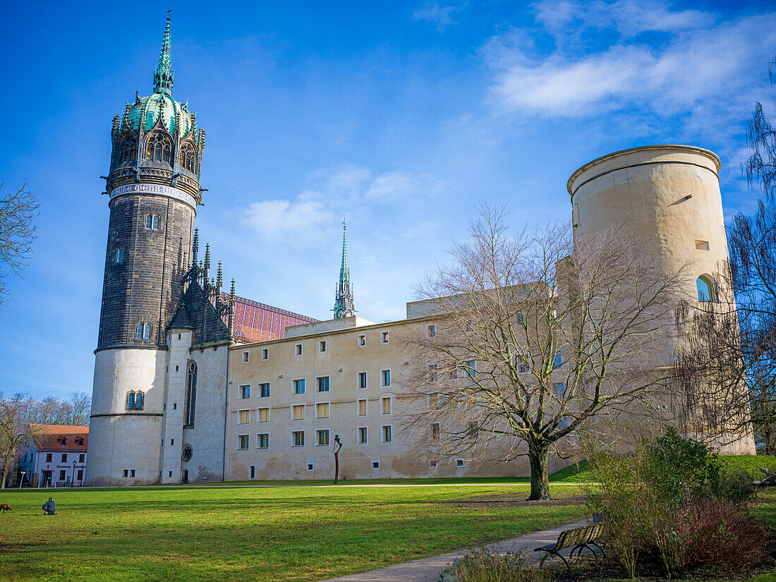  Castle church and castle, Lutherstadt Wittenberg, Saxony-Anhalt, Germany 