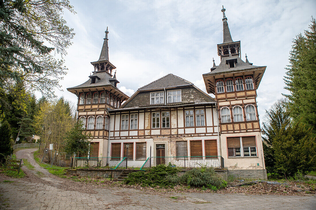 Ehemaliges Reichsbahnerholungsheim in Alexisbad (Harz), Sachsen-Anhalt, Deutschland