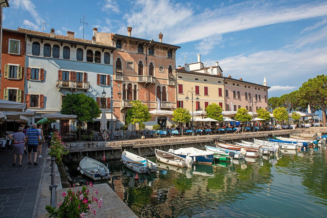 Alter Hafen, Desenzano del Garda, Gardasee, Italien
