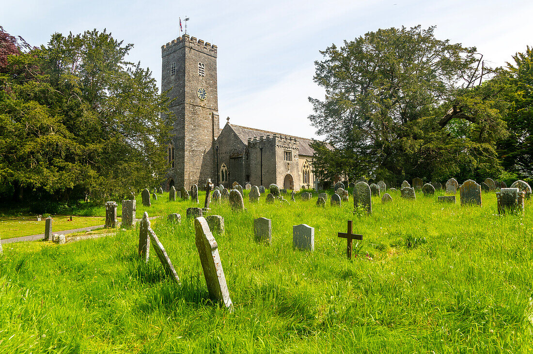 Dorfpfarrkirche Saint Paul de Leon, Staverton, Süddevon, England, Großbritannien