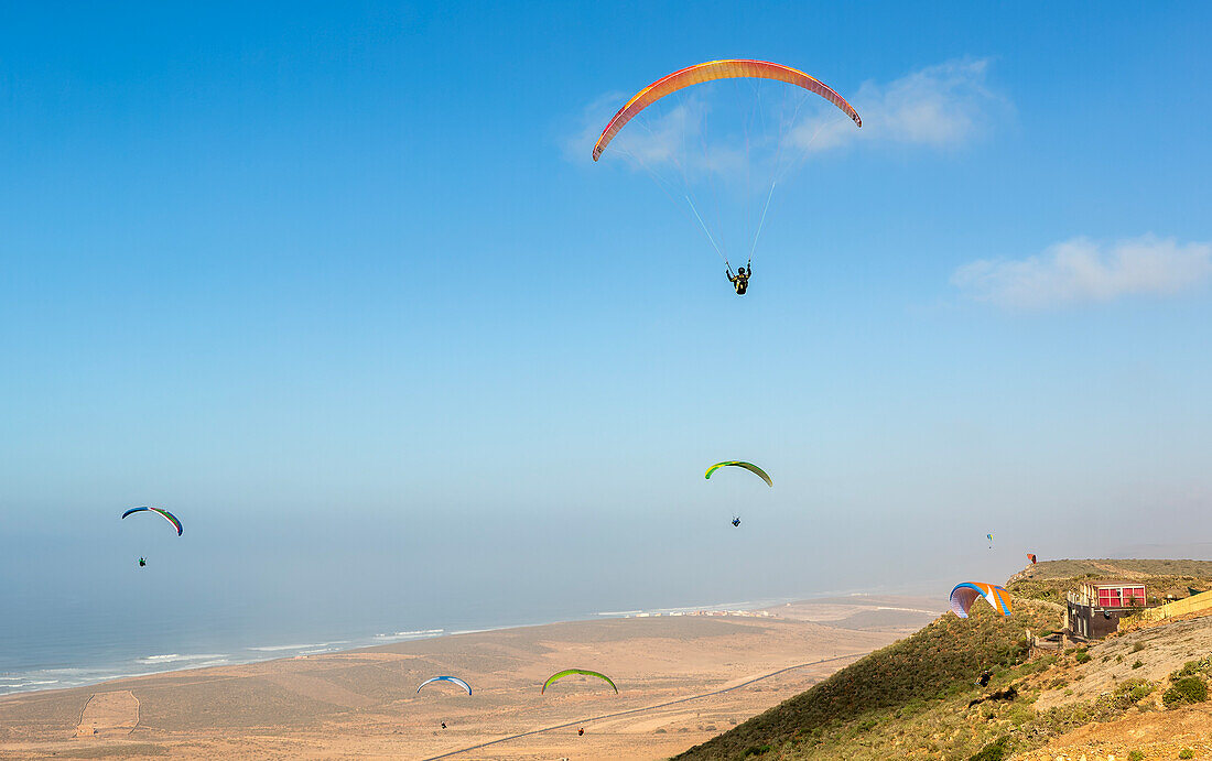 Paragliding, Tamellalt, Südmarokko, Nordafrika,