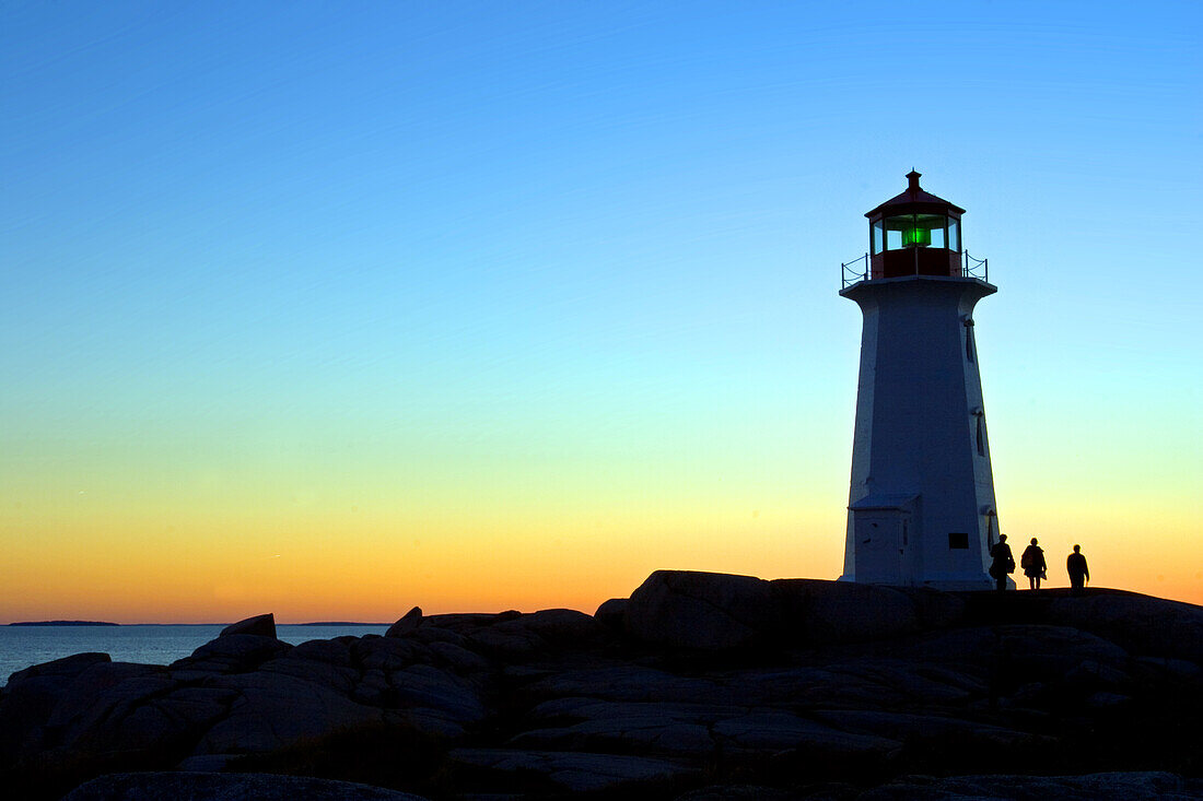  North America, Canada, Nova Scotia, lighthouse, Peggy&#39;s Cove 