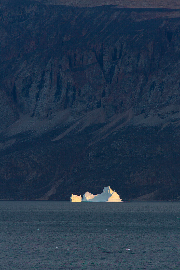 Eisberge, Uummannaqfjord, Nord-Groenland, Grönland