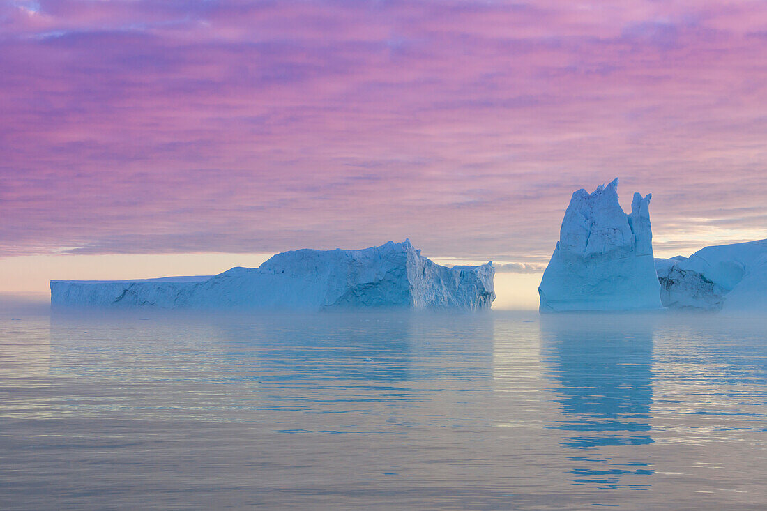  Iceberg in the Kangia Icefjord, UNESCO World Heritage Site, Disko Bay, West Greenland, Greenland 