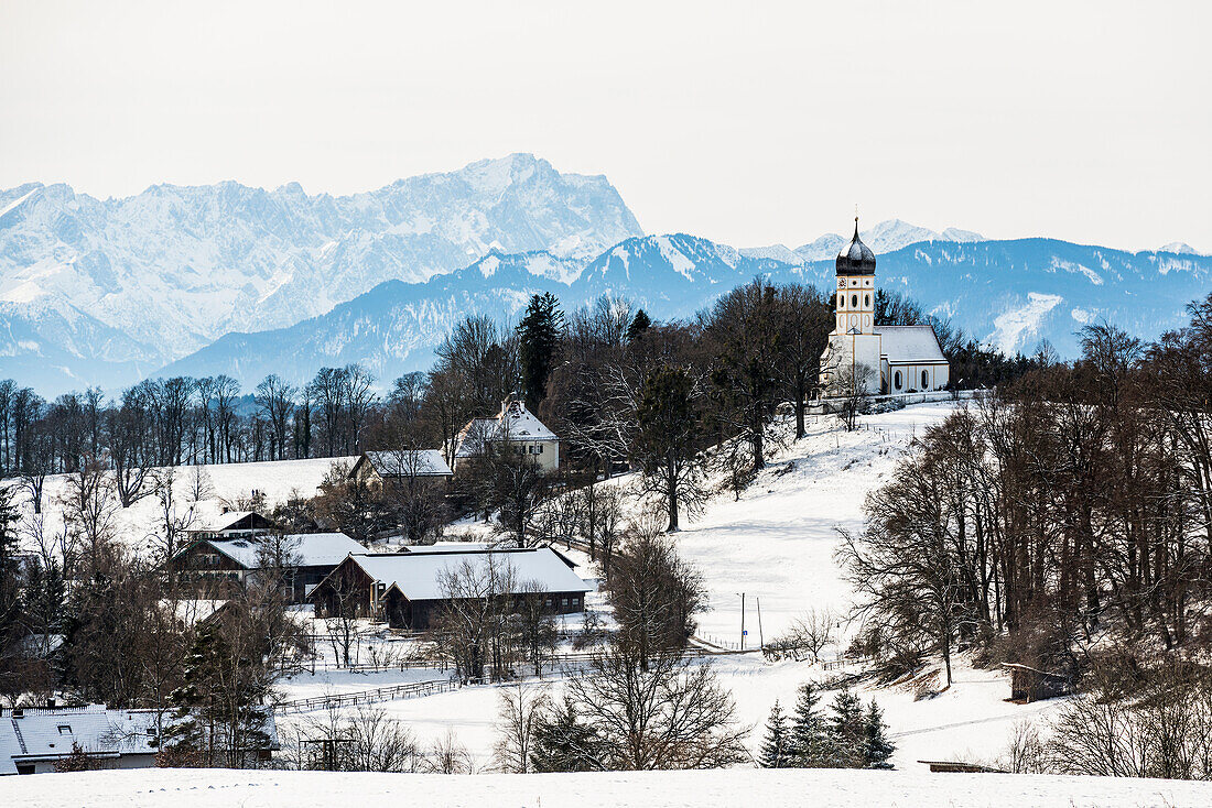 Church with snow in winter, Holzhausen, Lake Starnberg, Fünfseenland, Pfaffenwinkel, Upper Bavaria, Bavaria, Germany 