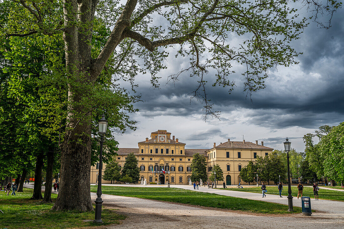  Ducal Palace, Palazzo Ducale di Parma, Parco Ducale, Parma, Province of Parma, Emilia-Romagna, Italy, Europe 