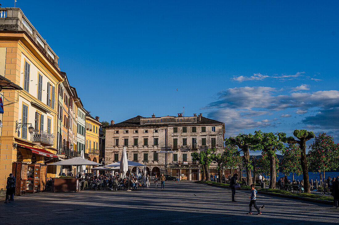  Piazza Motta, Orta San Giulio, Lake Orta is a northern Italian lake in the northern Italian, Lago d&#39;Orta, or Cusio, region of Piedmont, Italy, Europe 