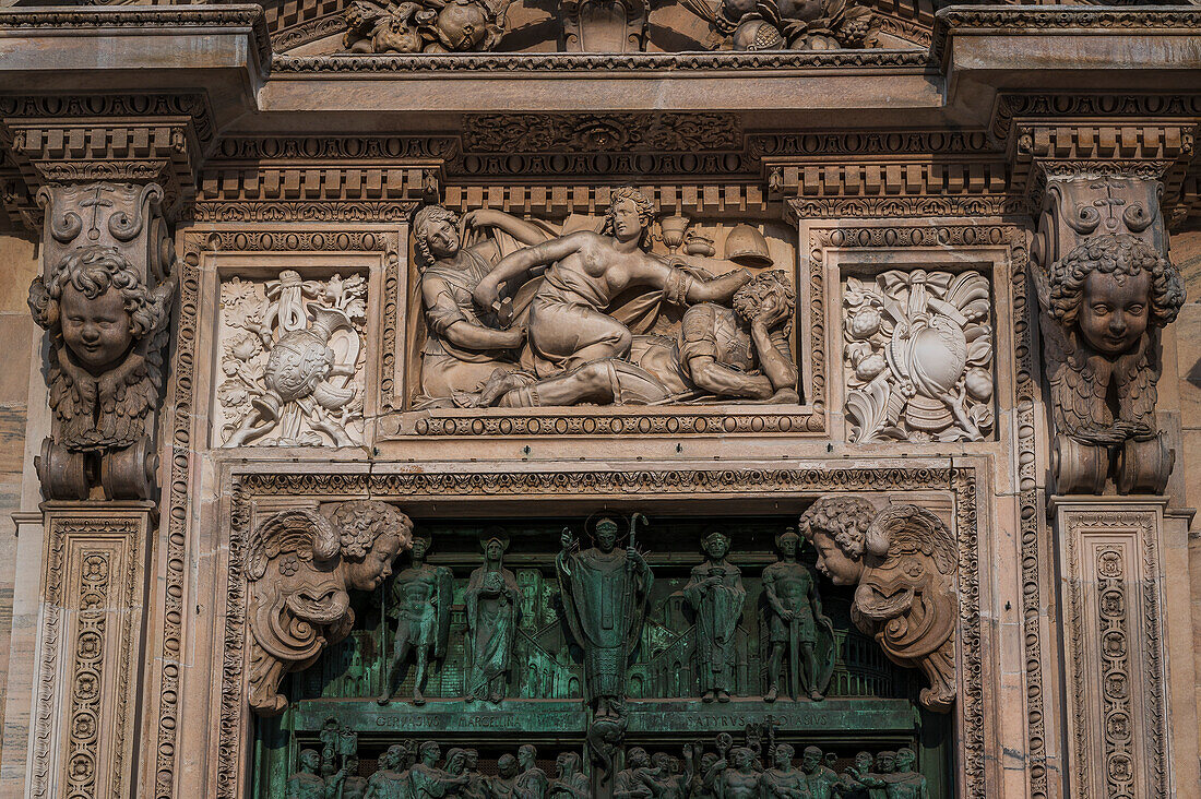 Bronzetüren des Hauptportals, Mailänder Dom Duomo di Milano, Piazza del Duomo,  Mailand, Lombardei, Italien, Europa