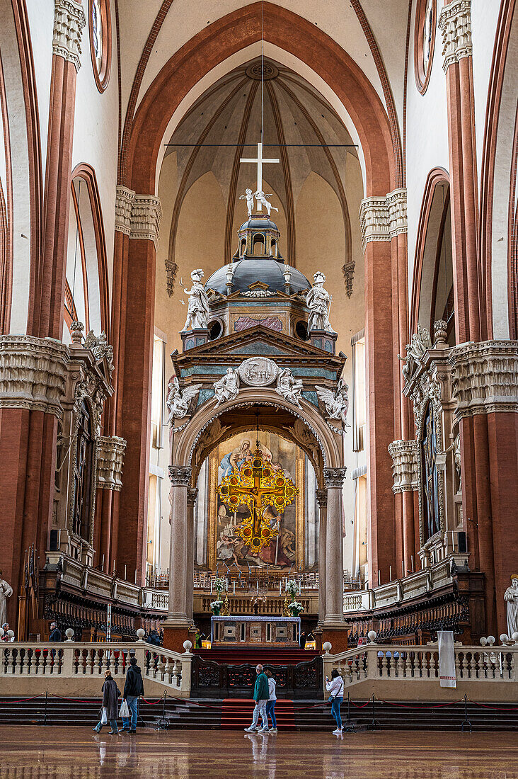  Basilica of San Petronio is the main church of Bologna, Italian university city, Emilia-Romagna region, Italy, Europe 