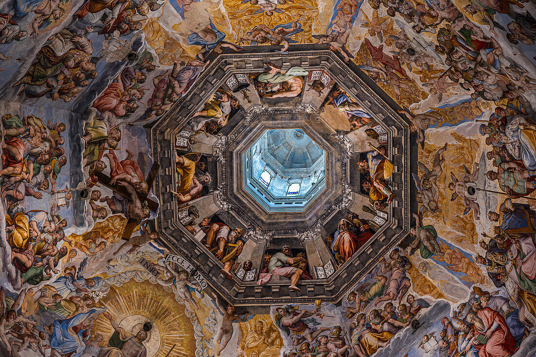  View from inside of the dome, Cathedral of Florence from inside, Chiesa di San Carlo dei Lombardi, Florence (Italian Firenze, Tuscany region, Italy, Europe 