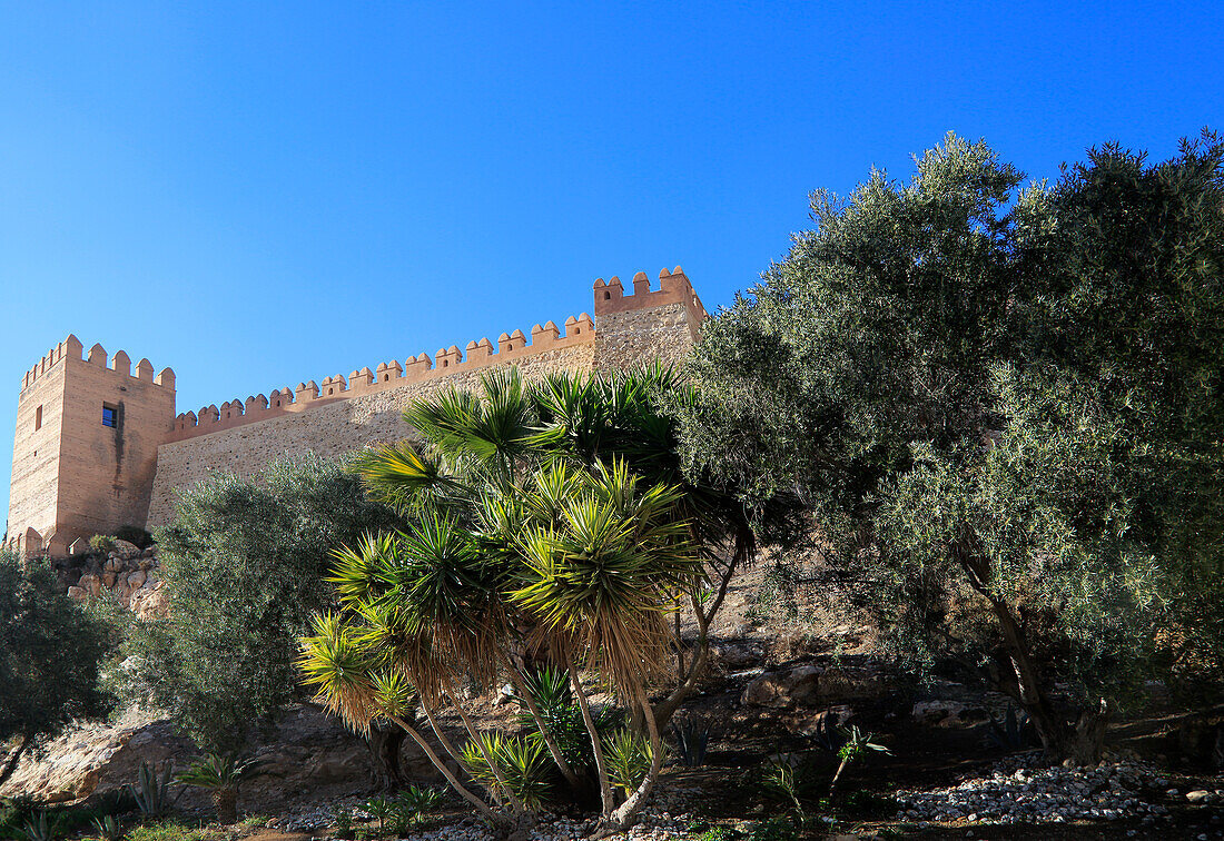 Mauern der Festung Alcazaba in der Stadt Almeria, Spanien