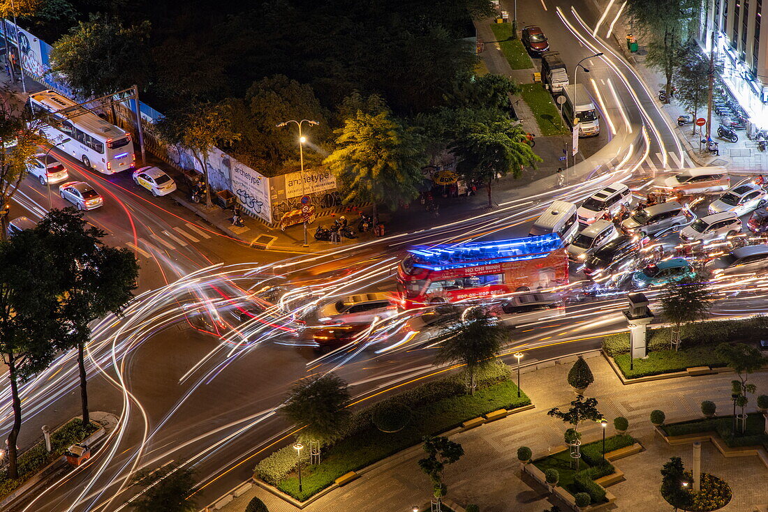  Long exposure of rush hour traffic from the Liquid Sky Bar of the Renaissance Riverside Hotel Saigon at night, Ho Chi Minh City (Saigon), Vietnam, Asia 