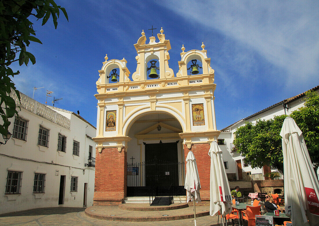 Barocke Architektur der Kapelle San Juan de Letran, Zahara de la Sierra, Provinz Cadiz, Spanien