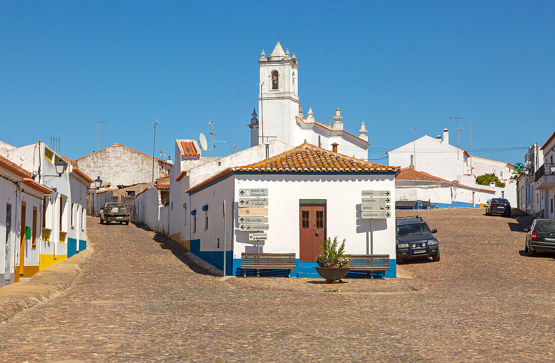 Rural settlement village cobbled streets, Entradas, near Castro Verde, Baixo Alentejo, Portugal, Southern Europe