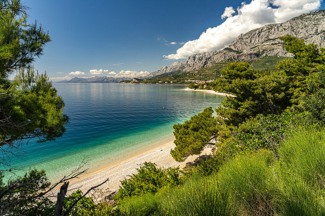 Der Strand Dracevac bei Podgora, Kroatien, Europa