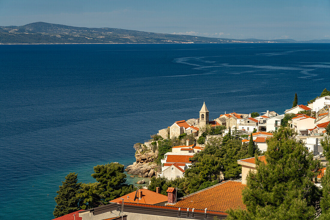  The town of Pisak on the Omis Riviera, Croatia, Europe 