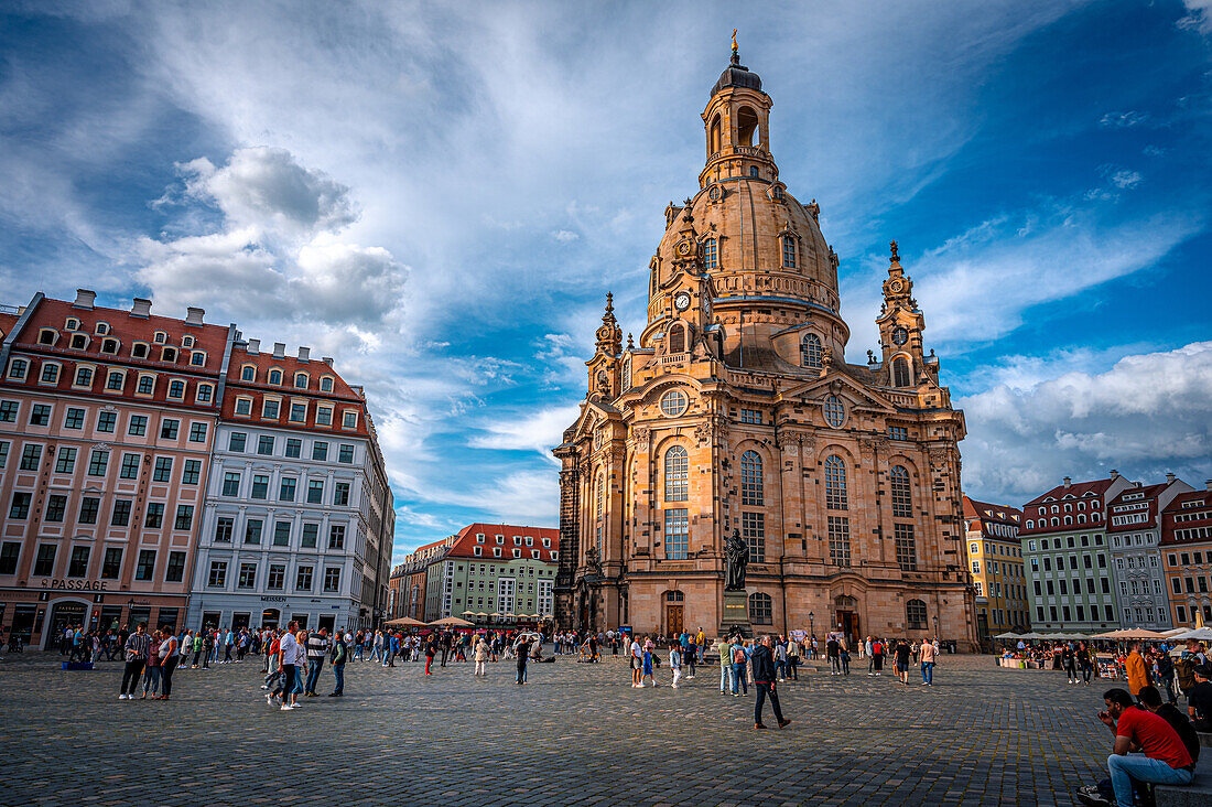  The Frauenkirche in Dresden in summer, Dresden, Saxony, Germany 