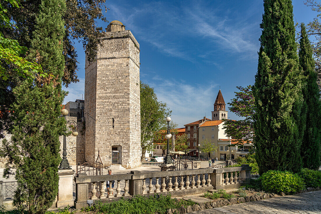  The Square of Five Wells with Captain&#39;s Tower and Church of St. Simeon, Zadar, Croatia, Europe  