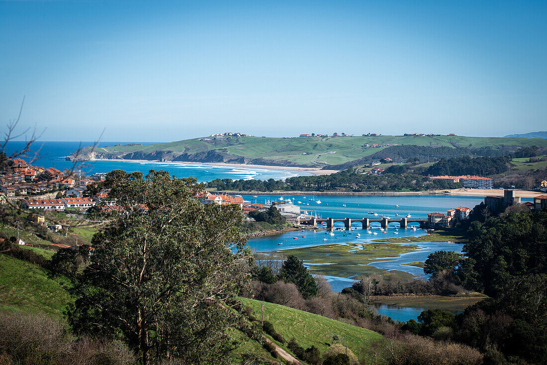  Landschaft mit Meerblick, Kantabrien, Spanien 