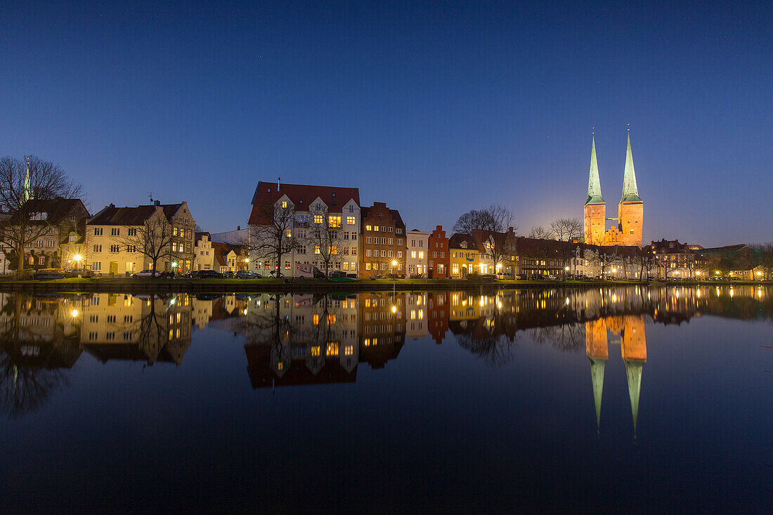 Dom-Kirche im Abendlicht, Hansestadt Lübeck, Schleswig-Holstein, Deutschland