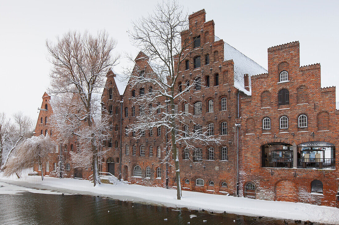 Salzspeicher im Schnee Winter, Hansestadt Lübeck, Schleswig-Holstein, Deutschland