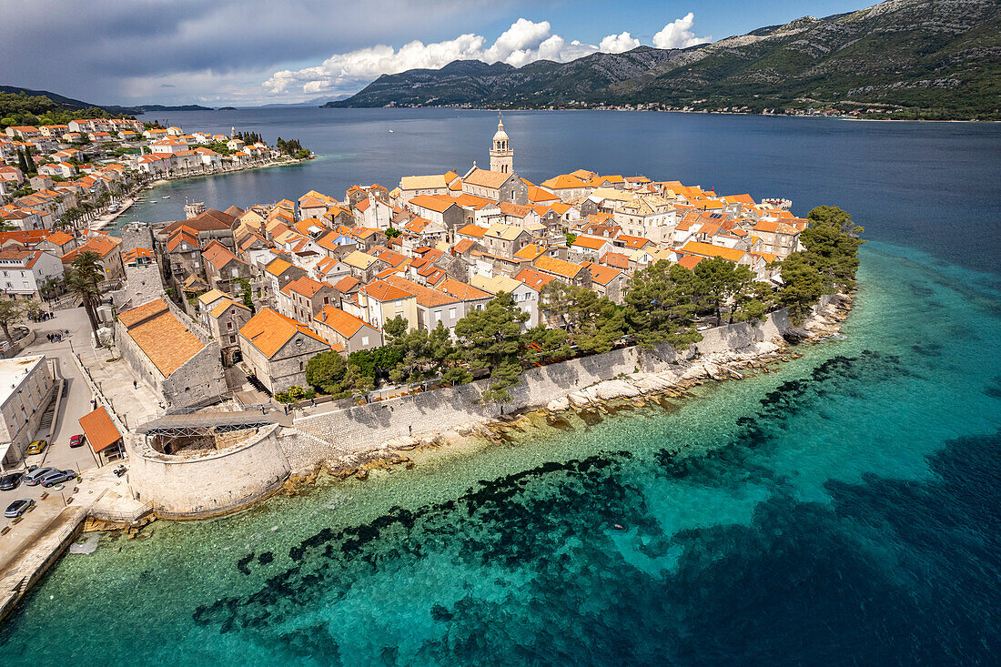 Die Altstadt von Korcula Stadt aus der Luft gesehen, Kroatien, Europa 