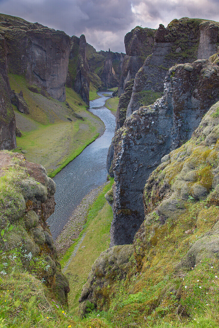 Blick in die Schlucht Fjadrargljufur, Winter, Island