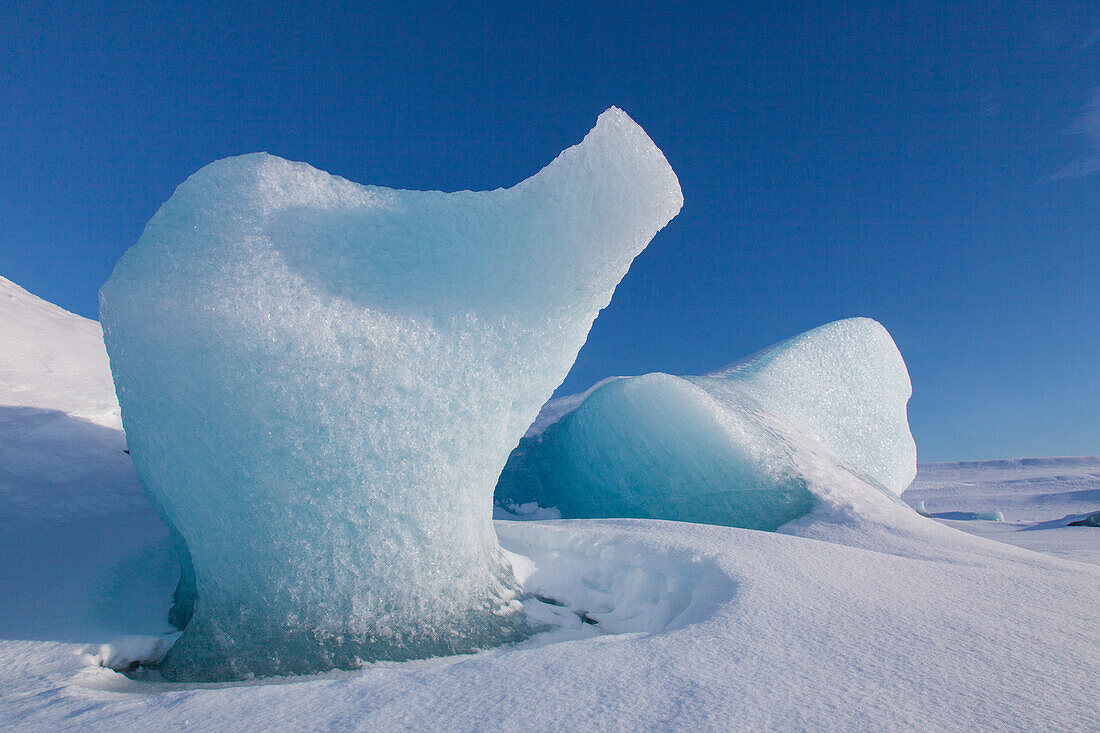  Iceberg in Fjallsarlon glacier lagoon, winter, Iceland 