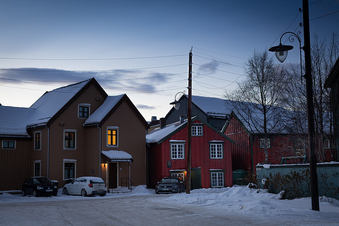  Tromsø in winter, at dusk 