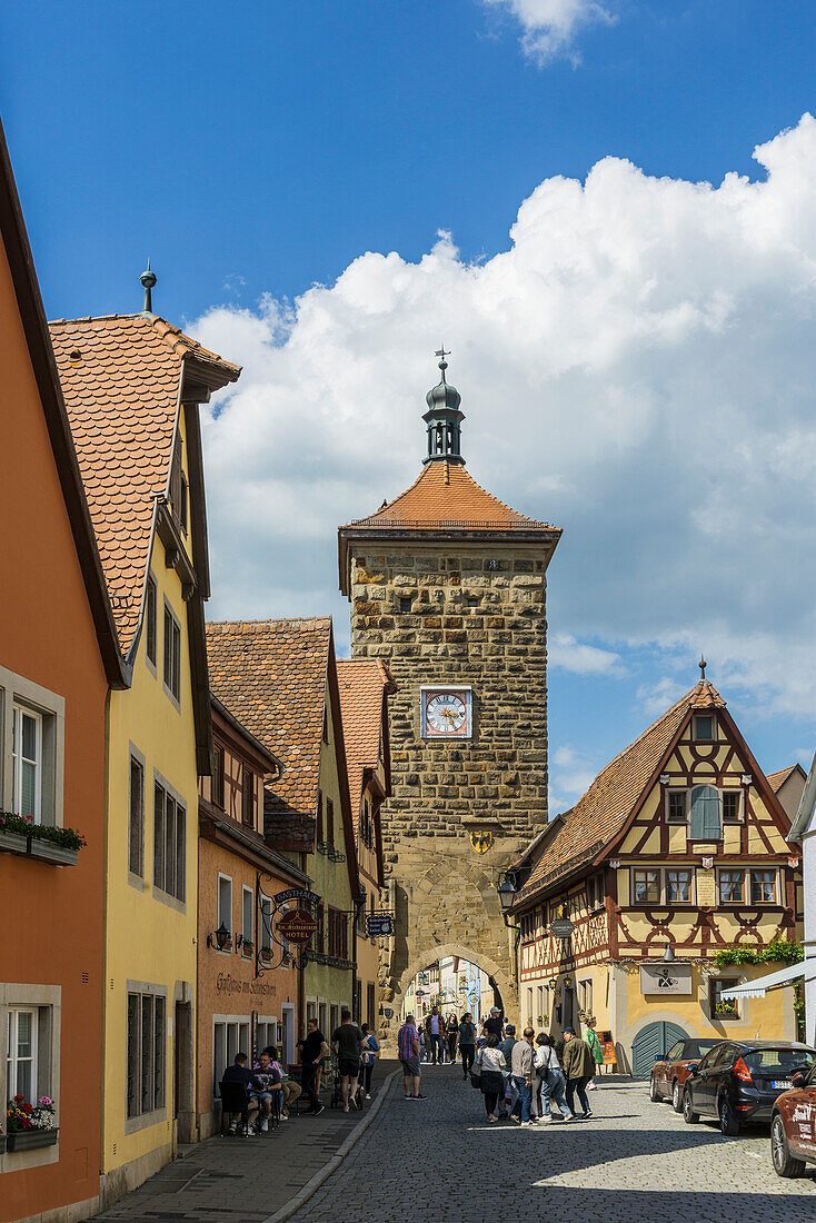  Medieval town, Rothenburg ob der Tauber, Tauber, Romantic Road, Franconia, Bavaria, Germany 