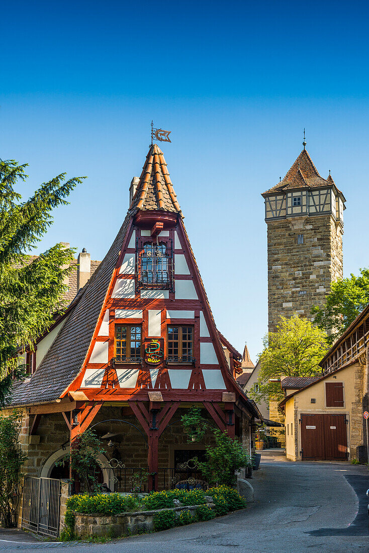  Medieval town, Rothenburg ob der Tauber, Tauber, Romantic Road, Franconia, Bavaria, Germany 